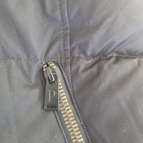 Pendleton Chalet Black & Red Striped Water Resistant Packable Down Women's Vest - Picture 5 of 9